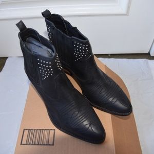 BRAND NEW  LEATHER SPLENDID BOOTS SIZE 8